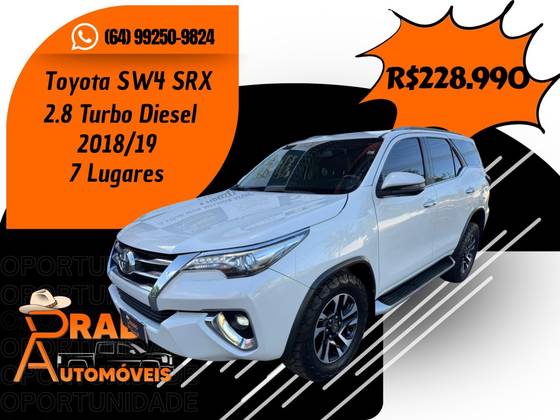 TOYOTA HILUX SW4 2.8 SRX 4X4 7 LUGARES 16V TURBO INTERCOOLER DIESEL 4P AUTOMÁTICO